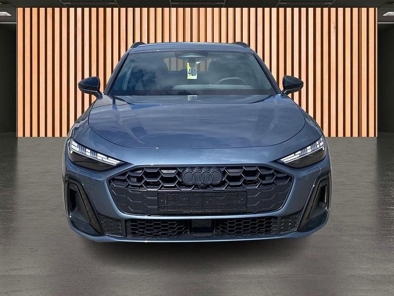 Second-hand Audi A5 S-line plus 204 CP (150 kW) 2025 Gri Berlinǎ