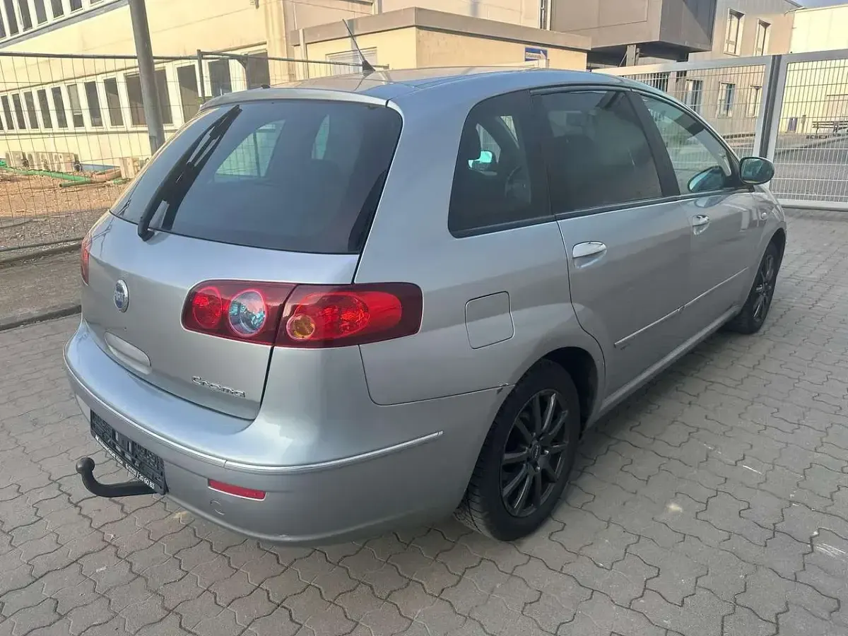 Gebraucht Fiat Croma 147 PS (108 kW) 2006 Silber Kombi