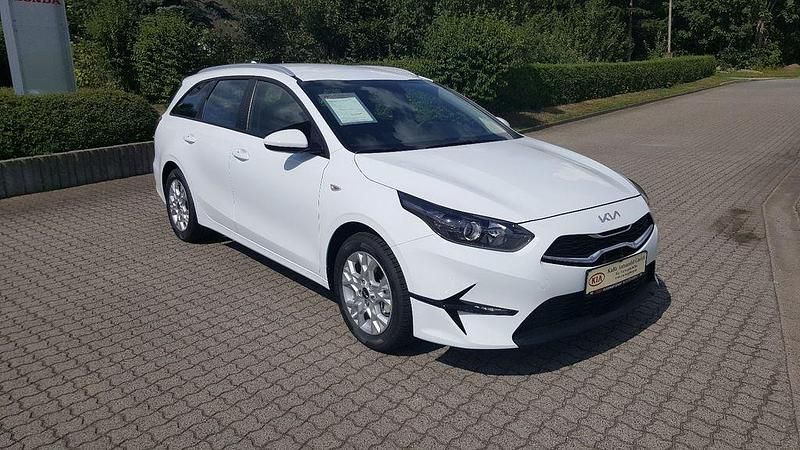 Gebraucht Kia Ceed Sportswagon 160 PS (117 kW) 2024 Weiß Kombi