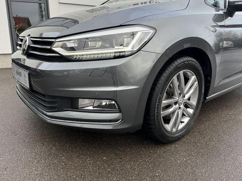 Gebraucht VW Touran Sound 150 PS (110 kW) 2017 Indiumgrau metallic Van / Kleinbus