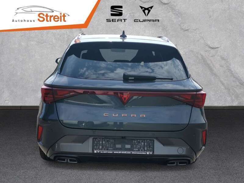Usata Cupra Leon 150 CV (110 kW) 2024 Grigio Berlina