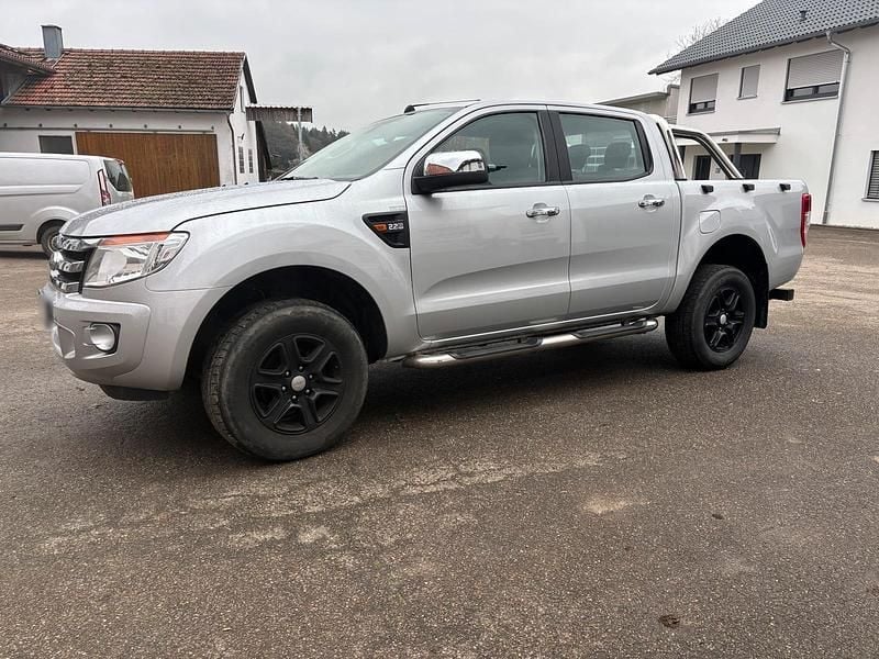 Gebraucht Ford Ranger 150 PS (110 kW) 2016 Silber Pickup