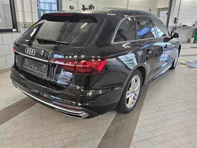 Gebraucht Audi A4 Advanced 204 PS (150 kW) 2020 Schwarz Kombi