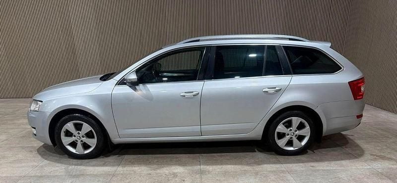 Gebraucht Skoda Octavia 140 PS (102 kW) 2014 Silber Limousine