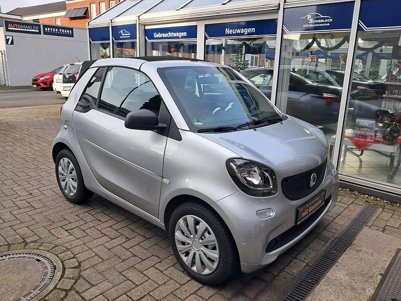 Gebraucht Smart ForTwo Cabrio 71 PS (52 kW) 2019 Tridion cool silver (metallic) Cabrio
