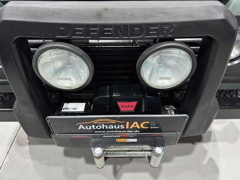 Gebraucht Land Rover Defender 122 PS (89 kW) 2012 Grün SUV