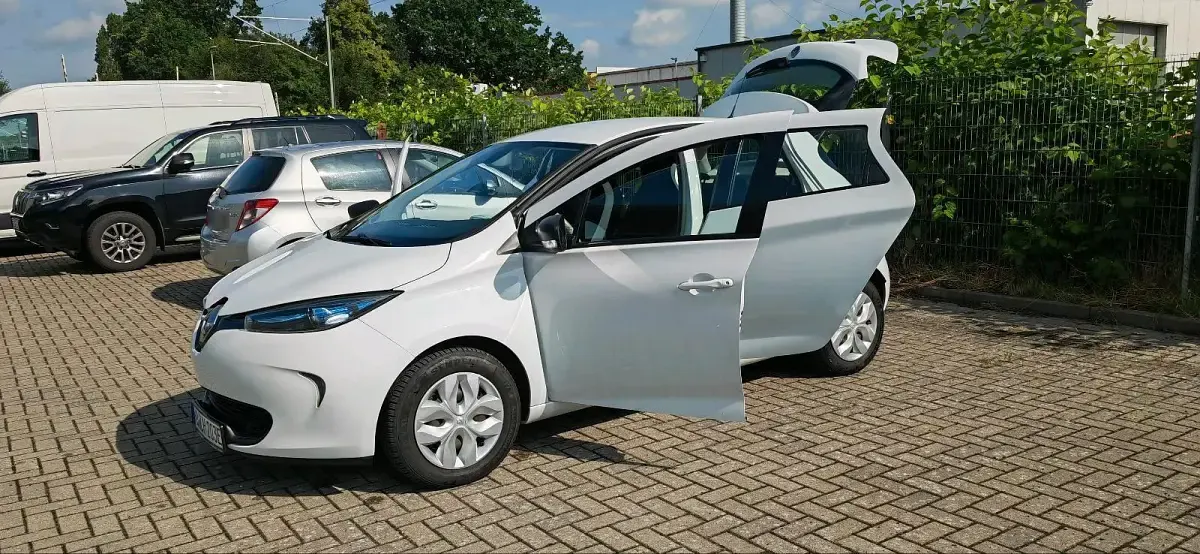 Gebraucht Renault Zoe 67 kW (92 PS) 2019 Weiß Kleinwagen