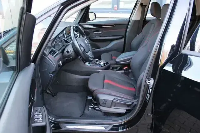 Gebraucht BMW 218 Active Tourer Sport Line 136 PS (100 kW) 2015 Schwarz Van / Kleinbus