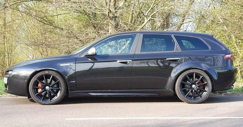 Gebraucht Alfa Romeo 159 Ti 260 PS (191 kW) 2010 Schwarz Limousine