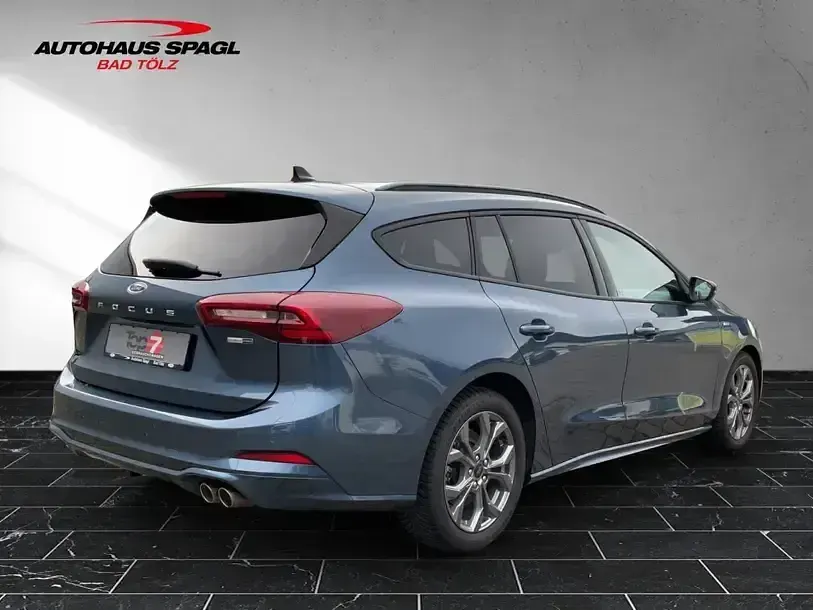 Usado Ford Focus ST-Line 155 CV (114 kW) 2023 Azul Familiar