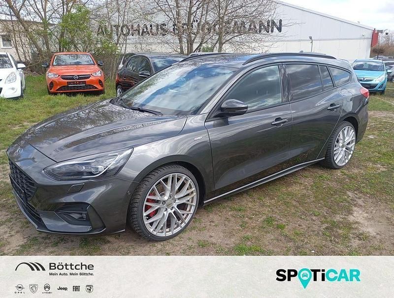 Magneticgrau (metallic) Gebraucht 2019 Ford Focus ST-Line Kombi | 12.940 € (Guter Preis) - Bild 1/4