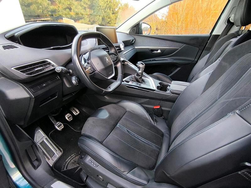 Gebraucht Peugeot 5008 Crossway 131 PS (96 kW) 2018 Grün SUV