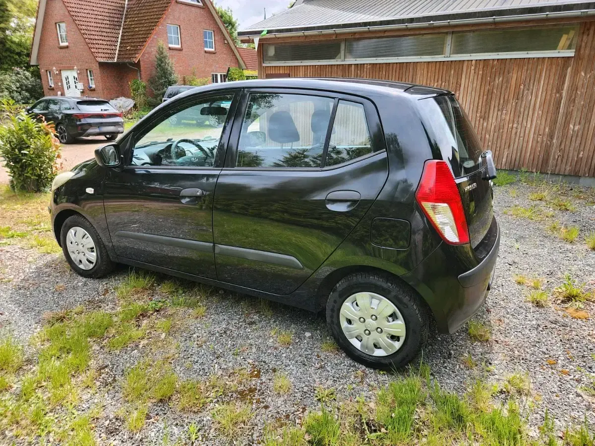 Gebraucht Hyundai i10 67 PS (49 kW) 2008 Schwarz Kleinwagen