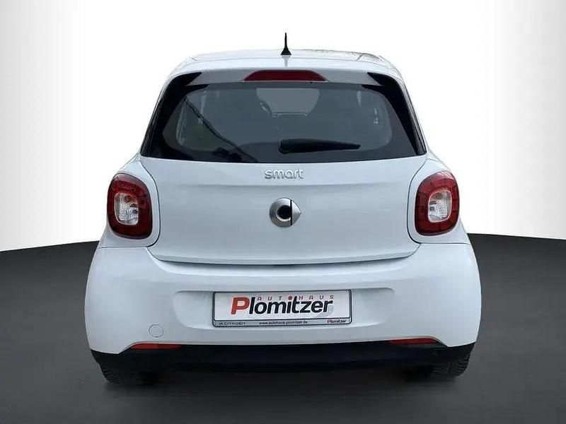 Second-hand Smart ForFour Passion 71 CP (52 kW) 2019 Alb Hatchback