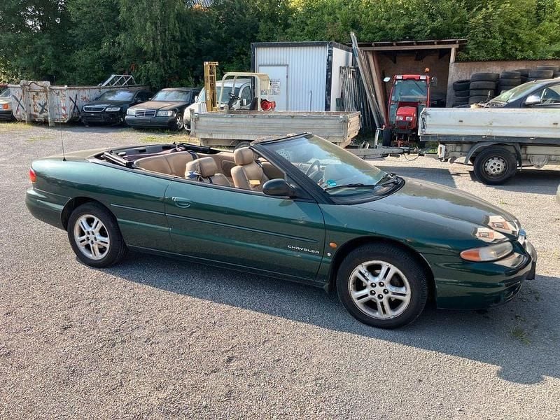 Grün Gebraucht 1996 Chrysler Stratus Cabrio | 850 € (Superpreis) - Bild 1/4