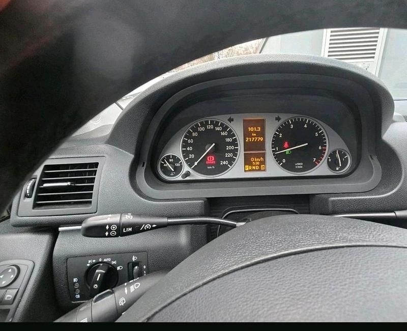 Gebraucht Mercedes 170 115 PS (84 kW) 2010 Van / Kleinbus