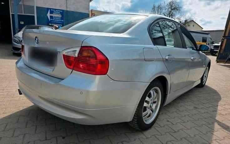 Gebraucht BMW 320 170 PS (125 kW) 2008 Silber Limousine
