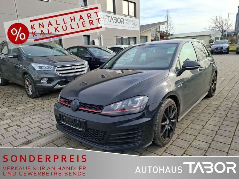 Schwarz Gebraucht 2015 VW Golf VII GTI Limousine | 13.585 € (Guter Preis) - Bild 1/4