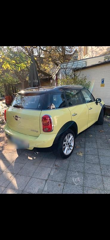 Gebraucht Mini Cooper D Countryman 116 PS (85 kW) 2011 Gelb SUV