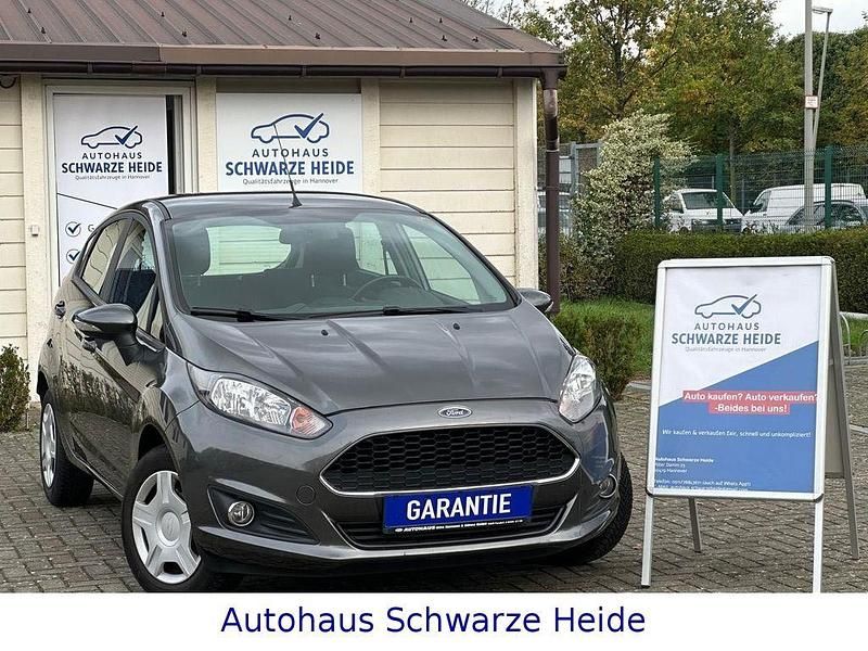 Magneticgrau (metallic) Gebraucht 2017 Ford Fiesta Kleinwagen | 7.950 € (Teuer) - Bild 1/3