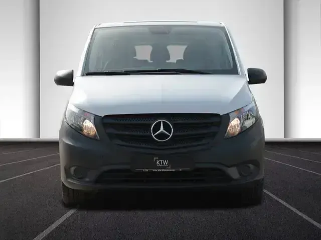 Gebraucht Mercedes Vito 136 PS (100 kW) 2022 Arktikweiss Van