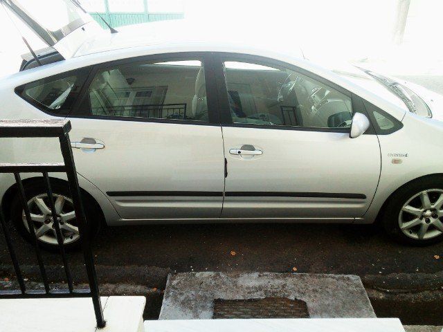 Gebraucht Toyota Prius 116 PS (85 kW) 2006 Silber metallic Kleinwagen