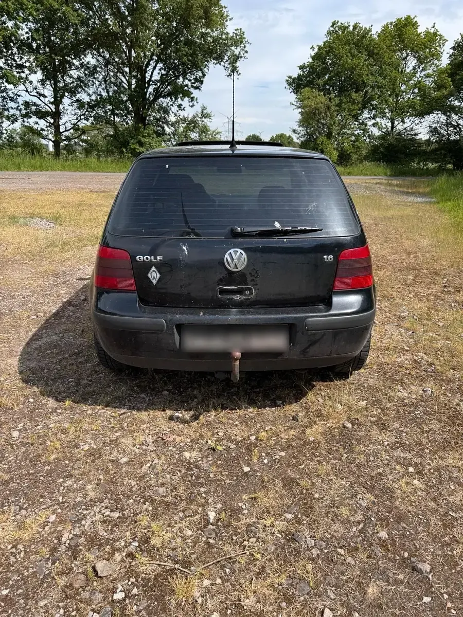Gebraucht VW Golf IV 101 PS (74 kW) 1999 Schwarz Kleinwagen