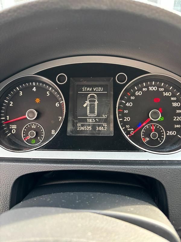 Second-hand VW Passat 150 CP (110 kW) 2010 Argintiu Break