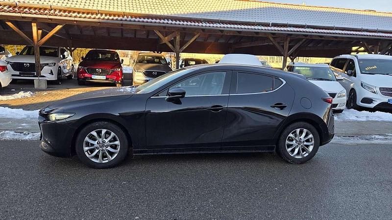 Gebraucht Mazda 3 Active 179 PS (131 kW) 2020 Jet black Limousine