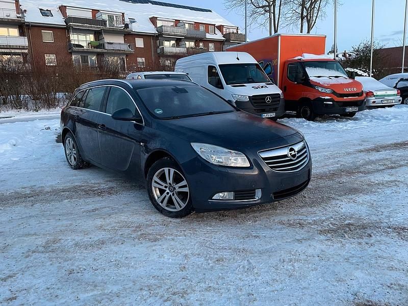 Silber Gebraucht 2010 Opel Insignia Limousine | 1.300 € (Superpreis) - Bild 1/4