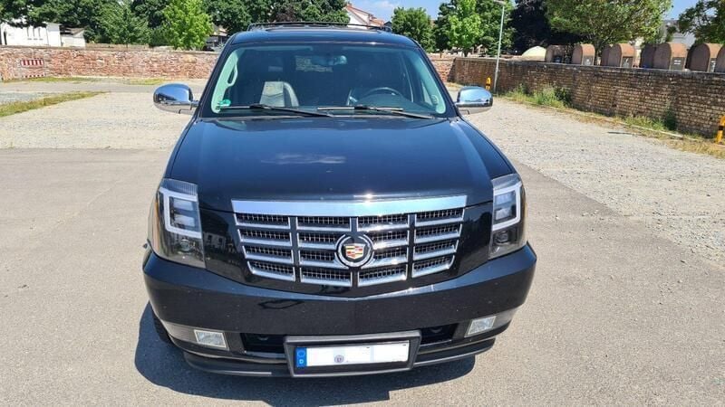 Schwarz Gebraucht 2014 Cadillac Escalade SUV | 42.500 € - Bild 1/4