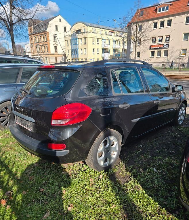 Gebraucht Renault Clio II Authentique 75 PS (55 kW) 2009 Schwarz Limousine