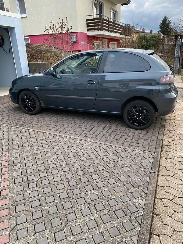 Gebraucht Seat Ibiza 101 PS (74 kW) 2008 Grau Kleinwagen