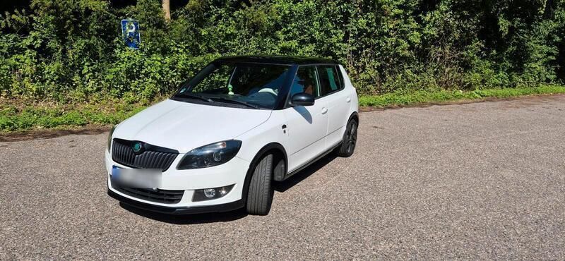 Weiß Gebraucht 2012 Skoda Fabia Monte Carlo Limousine | 4.900 € (Teuer) - Bild 1/4