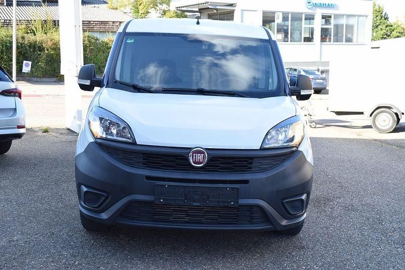 Gebraucht Fiat Doblò Basis 80 PS (58 kW) 2018 Bianco antarellina Van / Kleinbus