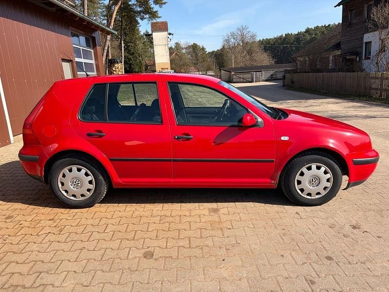 Gebraucht VW Golf IV Basis 75 PS (55 kW) 2000 Rot Limousine