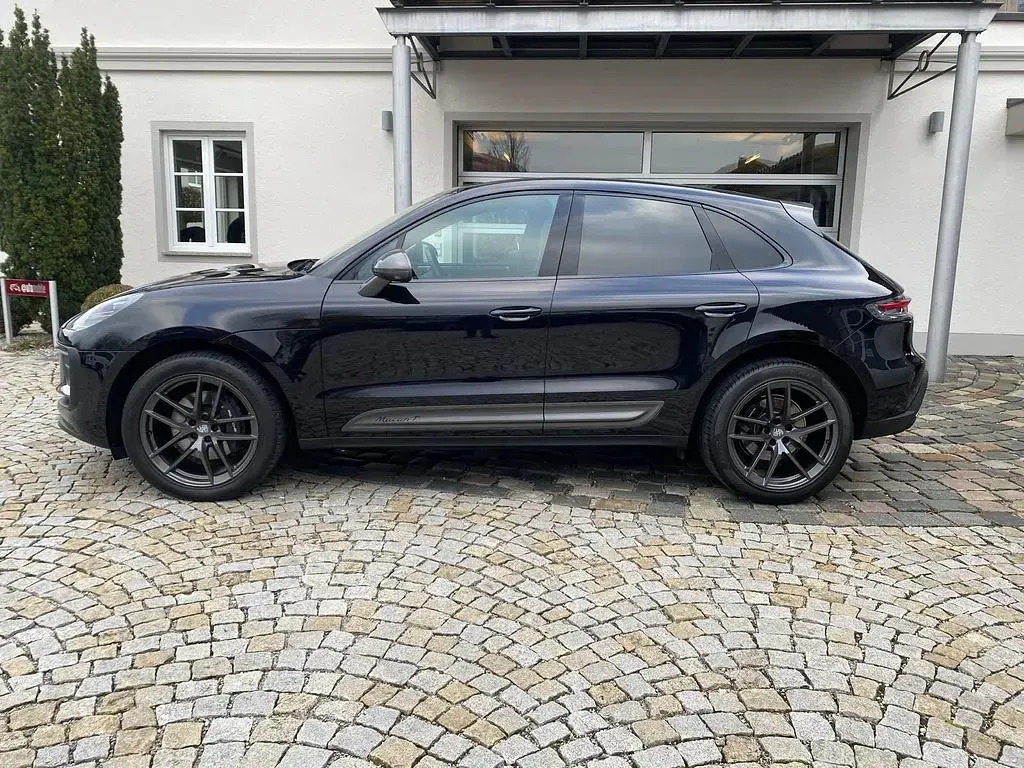 Gebraucht Porsche Macan 265 PS (194 kW) 2022 Schwarz SUV