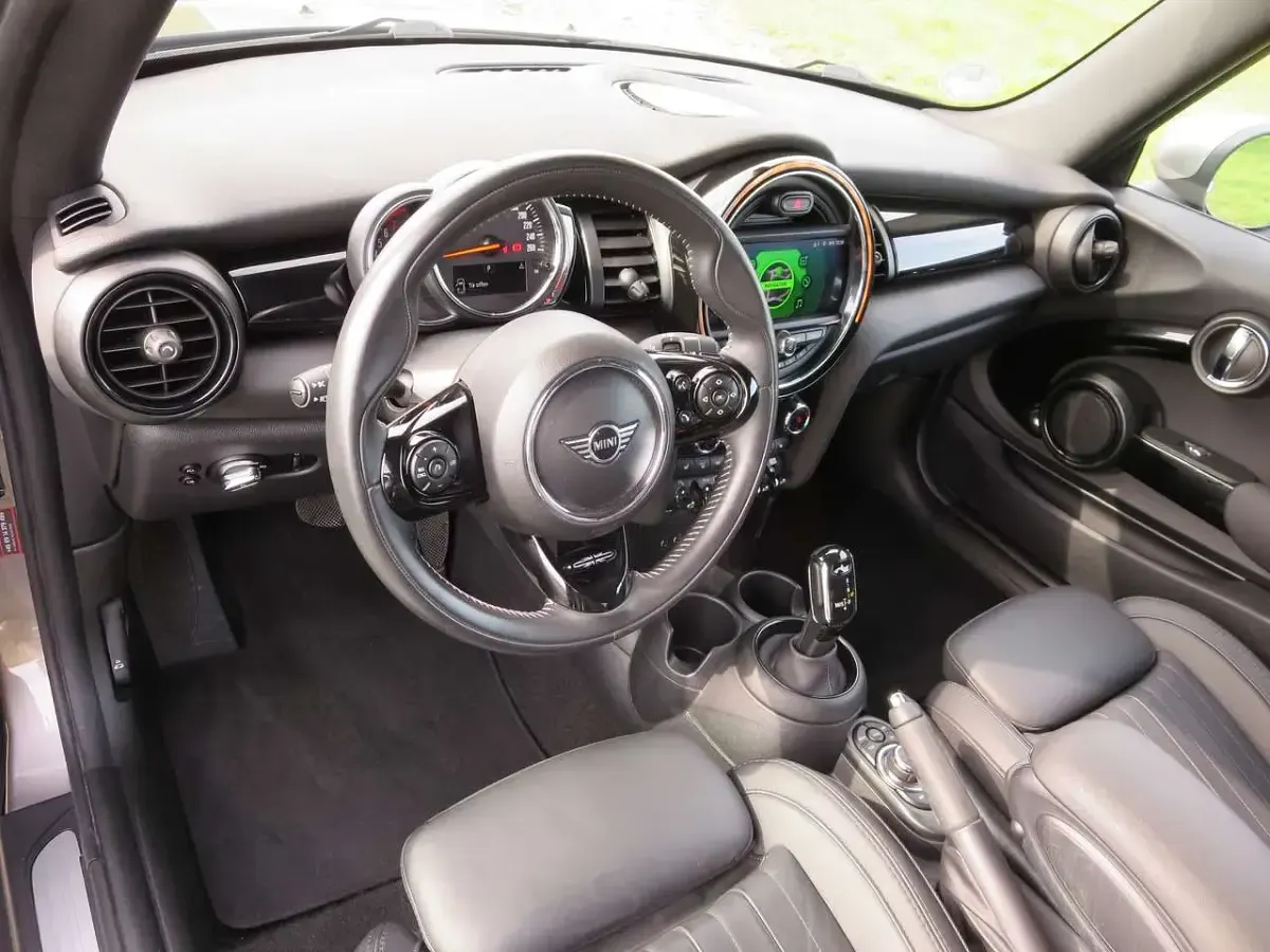 Usata Mini Cooper Cabriolet Chili 136 CV (100 kW) 2020 Grigio Cabrio
