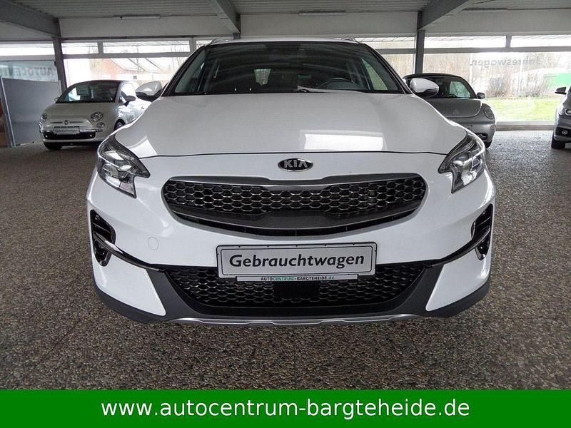 Gebraucht Kia XCeed Spirit 140 PS (102 kW) 2020 Weiß SUV
