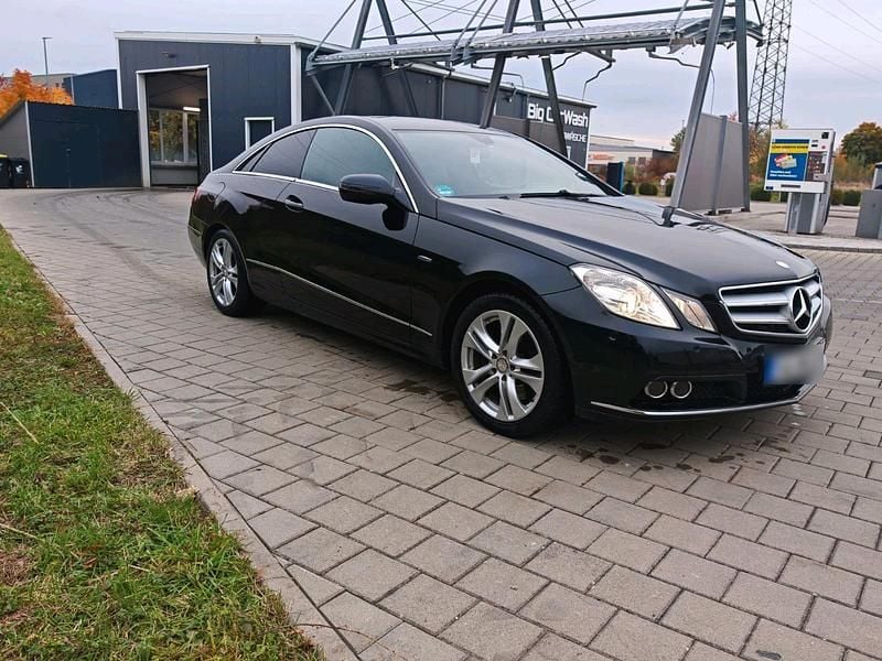 Gebraucht Mercedes E350 231 PS (169 kW) 2009 Coupé