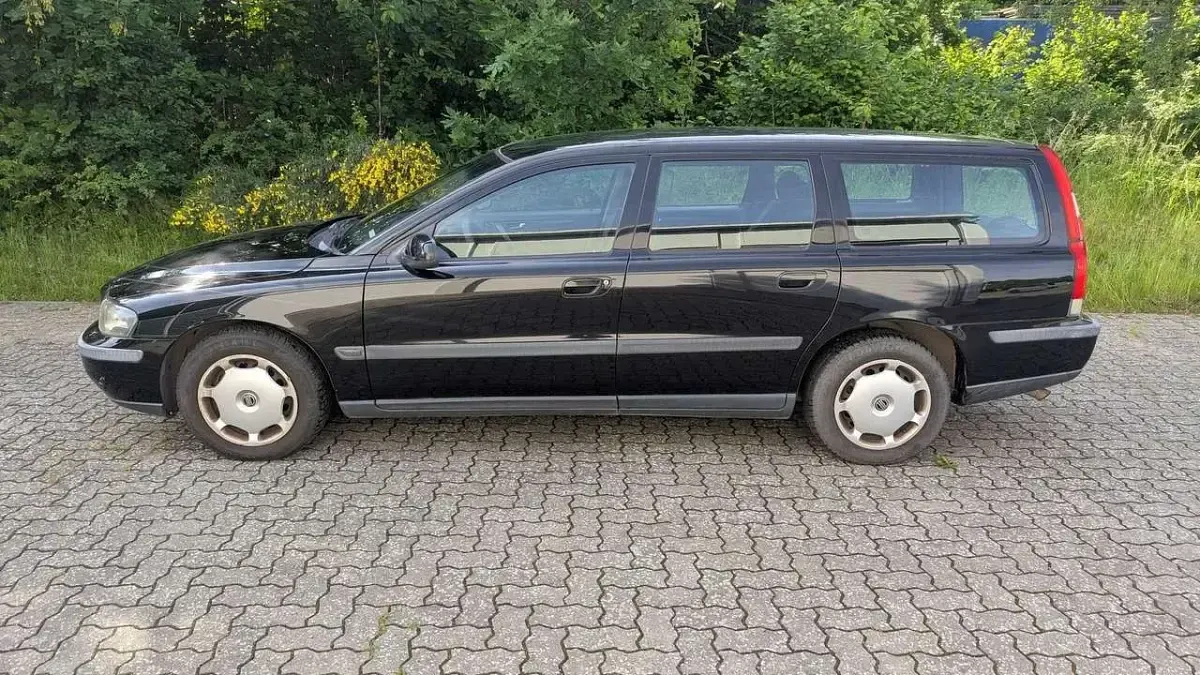 Gebraucht Volvo V70 140 PS (102 kW) 2001 Schwarz Kombi