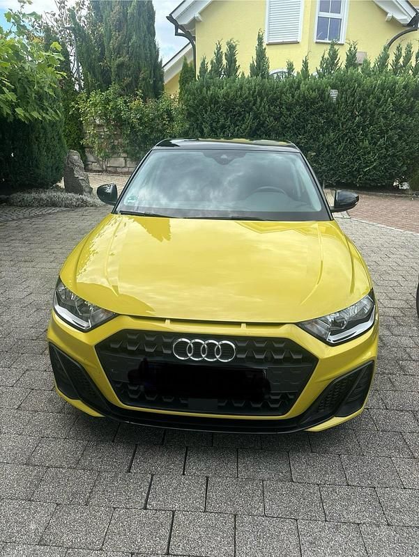 Gelb Gebraucht 2019 Audi A1 Sportback Kleinwagen | 15.500 € (Fairer Preis) - Bild 1/4