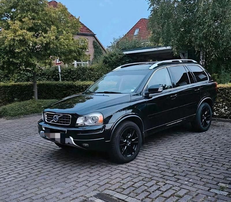 Second-hand Volvo XC90 Summum 200 CP (147 kW) 2014 Negru SUV