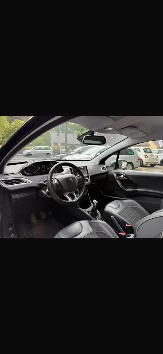 Gebraucht Peugeot 207 120 PS (88 kW) 2013 Schwarz Kleinwagen
