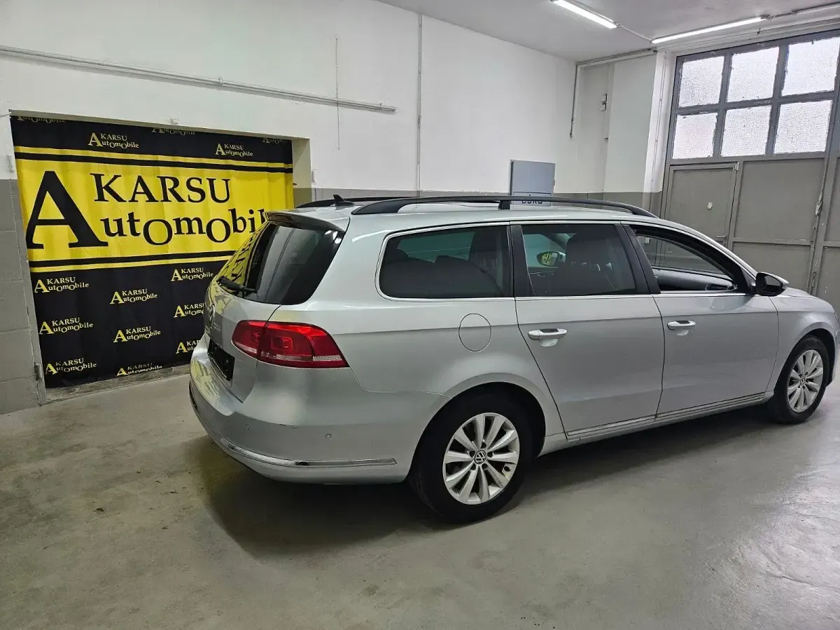 Gebraucht VW Passat Comfortline 140 PS (102 kW) 2012 Silber Limousine
