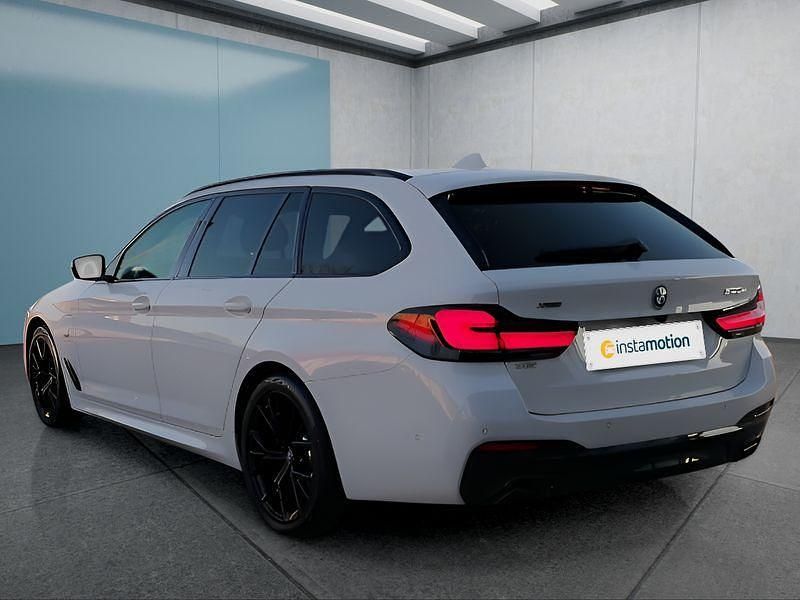 Gebraucht BMW 530e 292 PS (214 kW) 2022 Weiß Kombi
