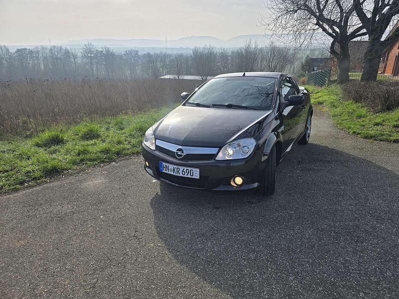 Gebraucht Opel Tigra Edition 90 PS (66 kW) 2009 Cabrio