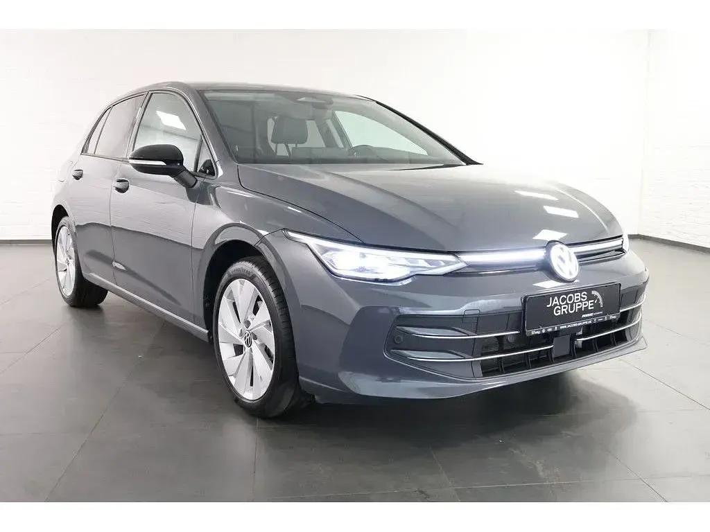 Gebraucht VW Golf VIII Goal 150 PS (110 kW) 2025 Grau Limousine