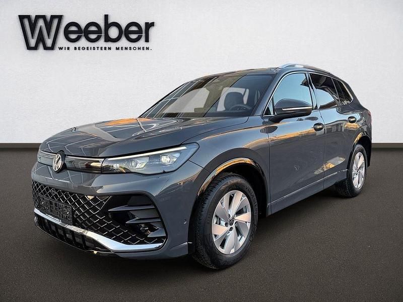 Neu VW Tiguan R-line 150 PS (110 kW) 2026 Grau SUV