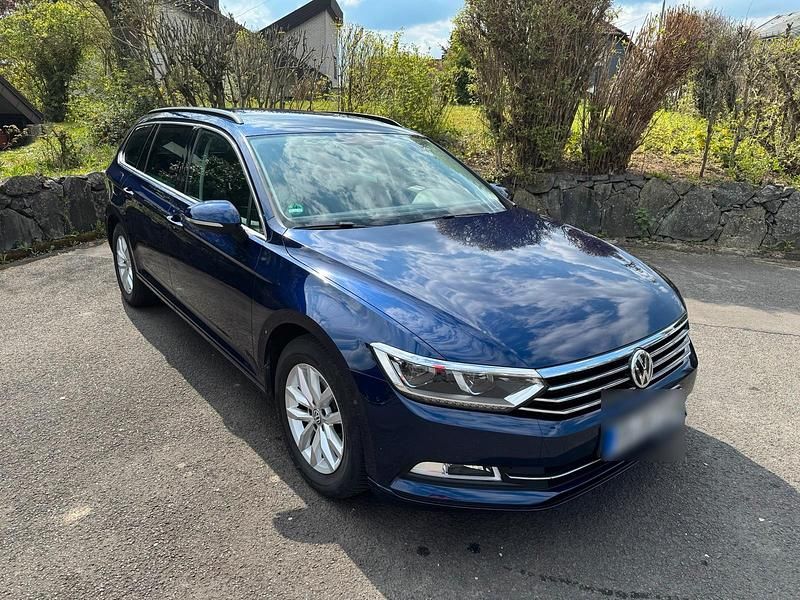 Second-hand VW Passat 150 CP (110 kW) 2017 Albastru Break